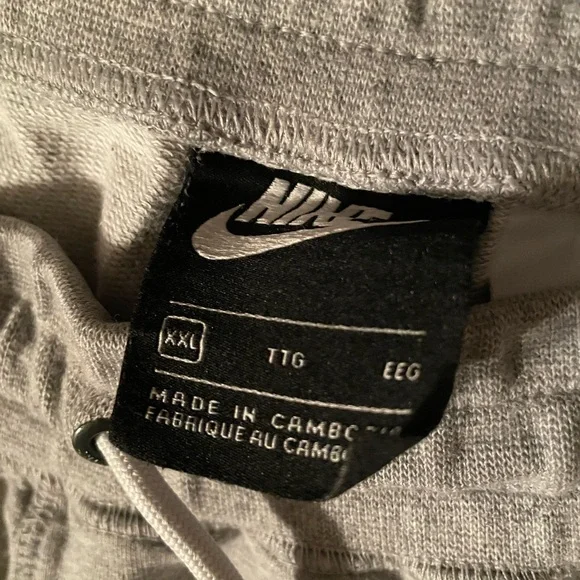 Nike Gray Athletic Shorts - Picture 3 of 3